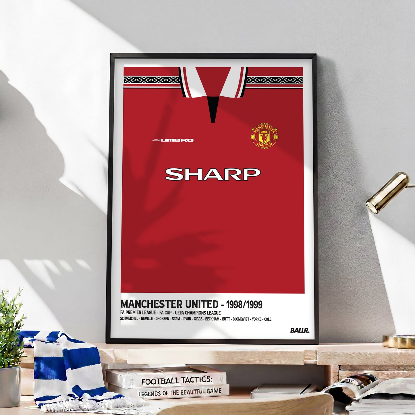 Man.United 98/99 Iconic Treble Season Kit ( Framed Poster )