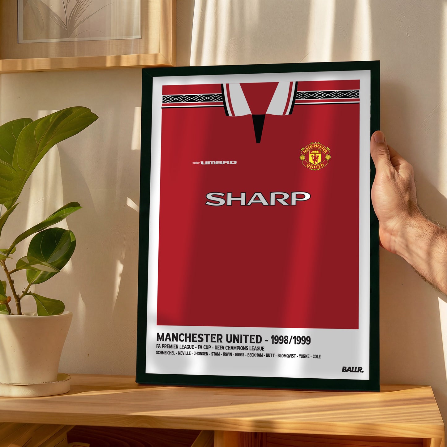 Man.United 98/99 Iconic Treble Season Kit ( Framed Poster )